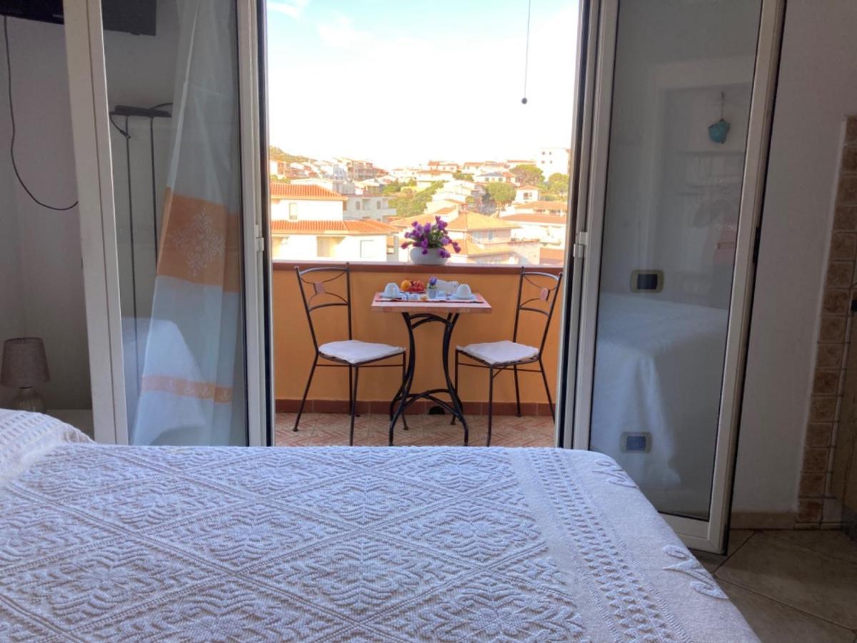 Villa Le Bougainvillea La Maddalena Kültér fotó